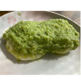 枝豆の風味豊かで、舌触り、食感が良い、ずんだたっぷりのおもちです。