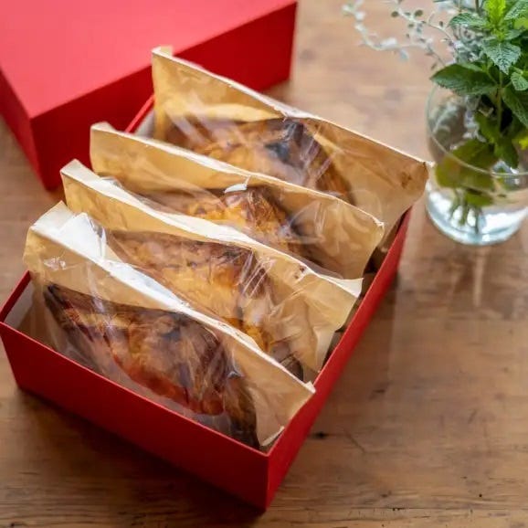 まるで焼きたての美味しさ！パイのザックザク感が特徴の進化系アップルパイ （4個入）《北海道産の厳選素材100％・シナモン不使用・添加物ゼロ》06