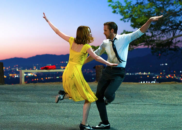 © 2017 Summit Entertainment, LLC. All Rights Reserved. Photo credit: EW0001: Sebastian (Ryan Gosling) and Mia (Emma Stone) in LA LA LAND. Photo courtesy of Lionsgate.