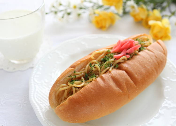 【衝撃を受けた日本のパン⑤】／焼きそばパン