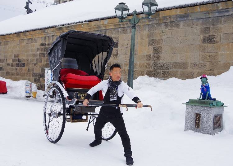 Enjoy the smooth ride! Sightseeing in Otaru by rickshaw