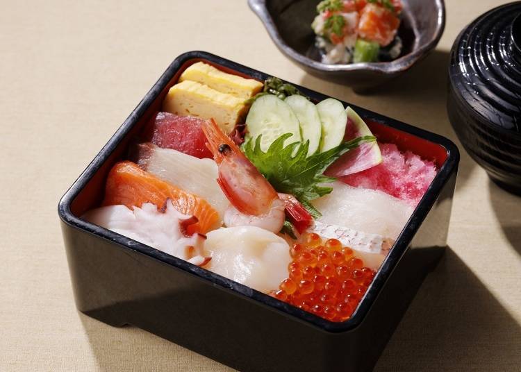 Tancho's seafood chirashi
