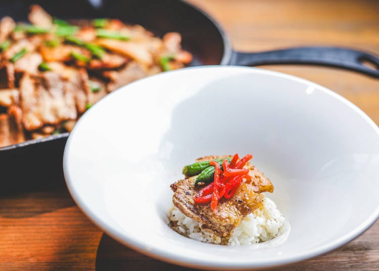 The pork rice bowl (butadon) can be enjoyed in a smaller portion.