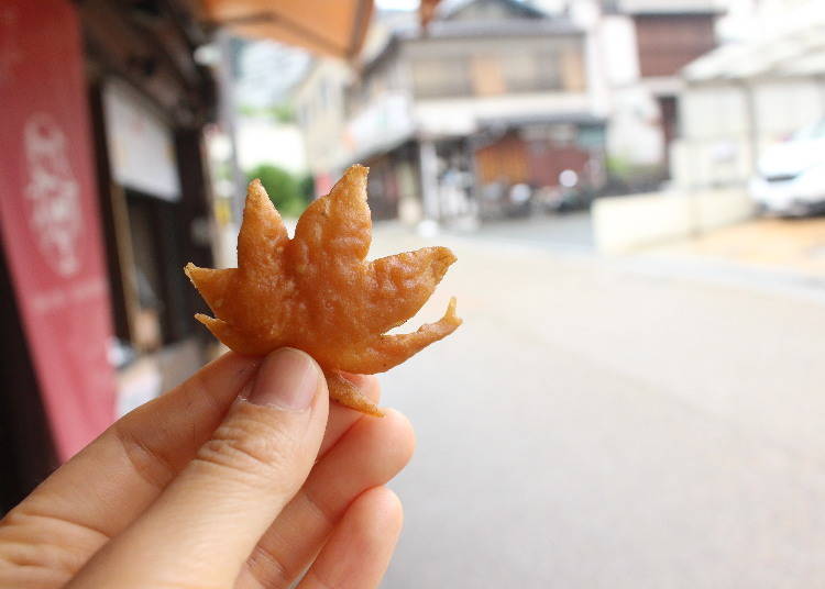 ■お土産にも食べ歩きにもおすすめ。伝統銘菓「もみじの天ぷら」