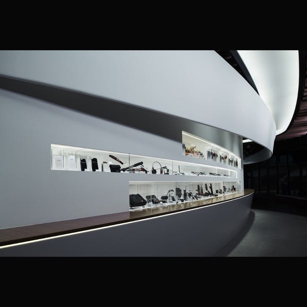 NISSAN CROSSING