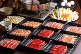 しゃぶしゃぶ・もつ鍋・すき焼き食べ放題 うまい屋 難波道頓堀店